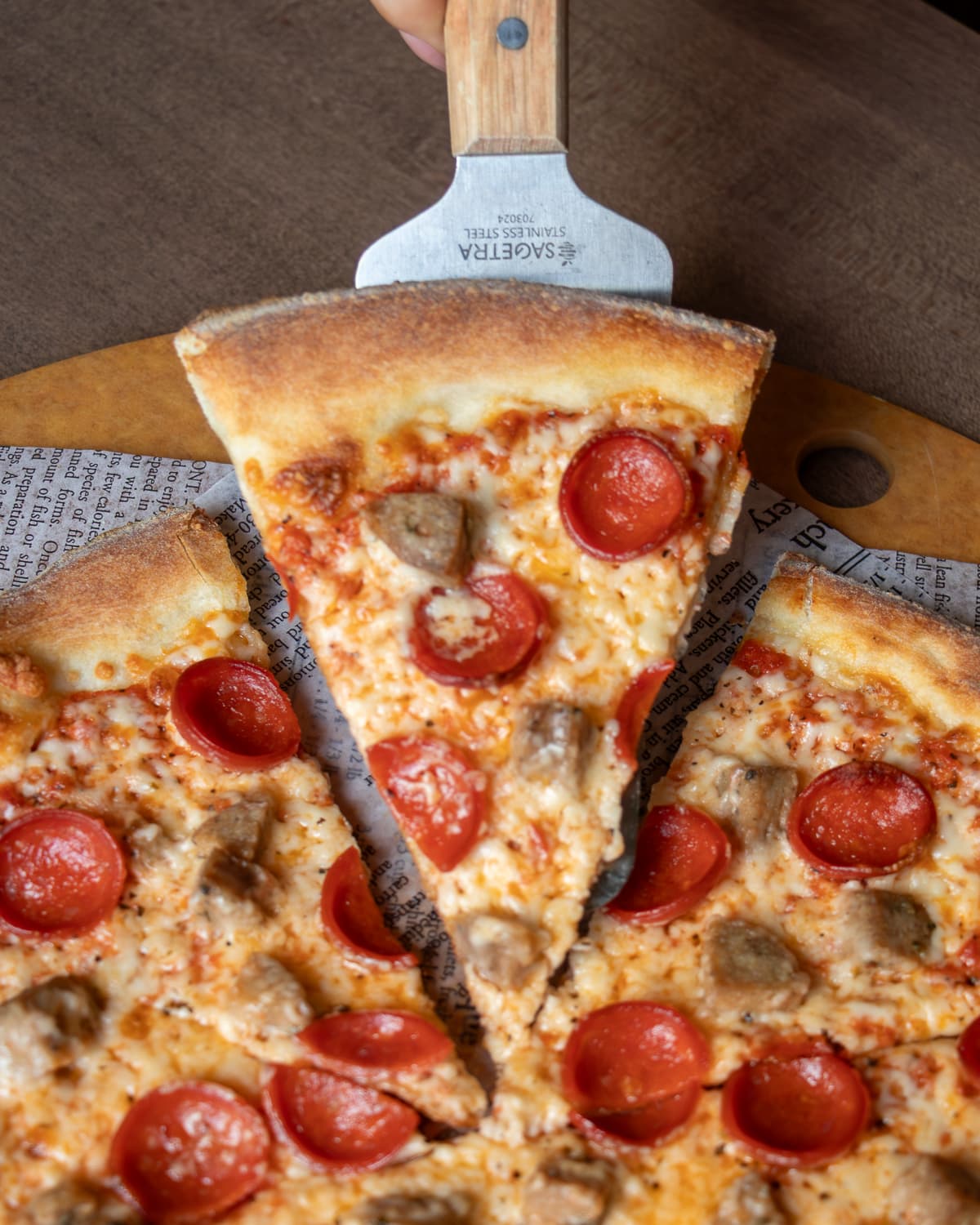 Sunday Brunch, Pizza & Karaoke - Image 1