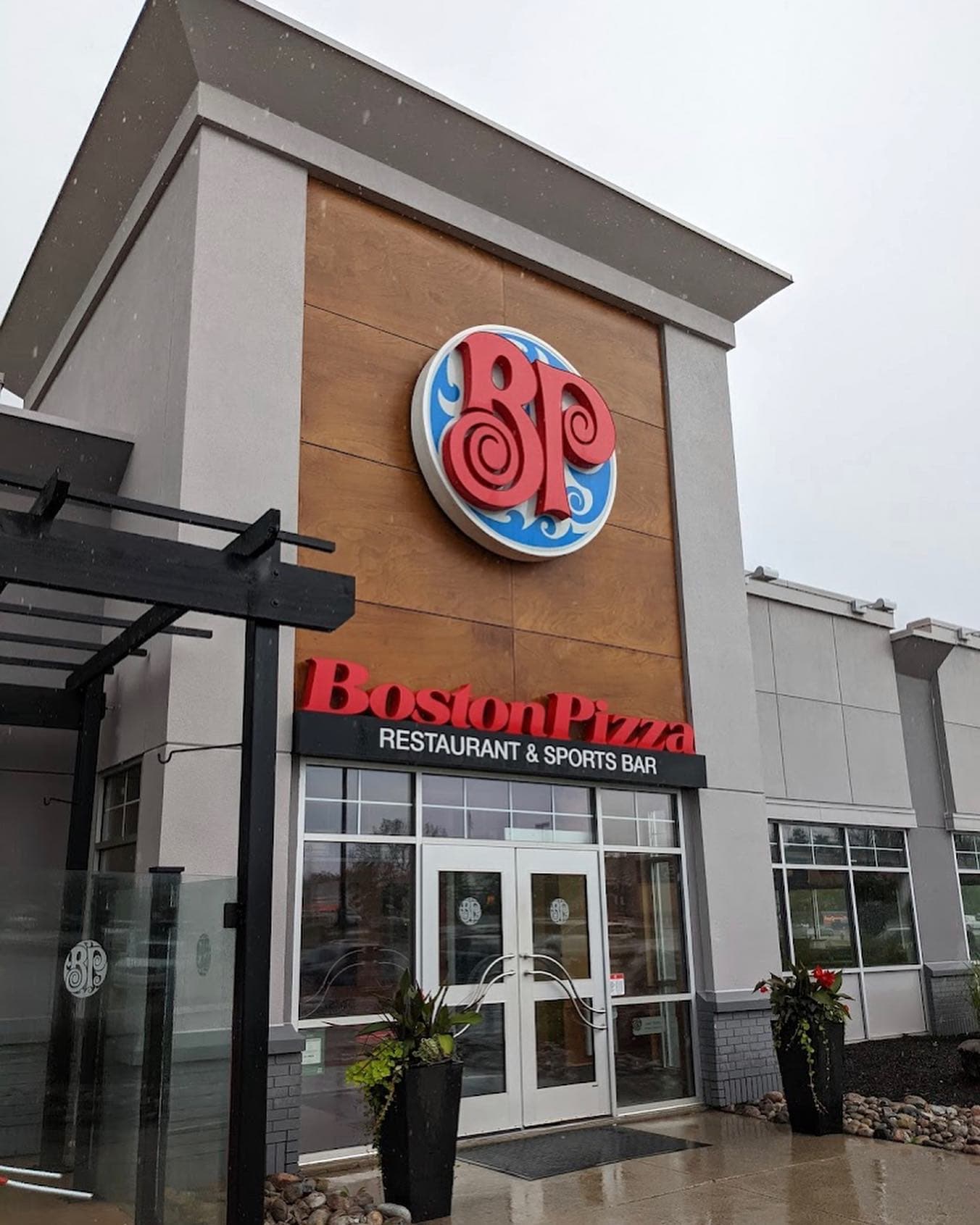 Boston Pizza - Image 1